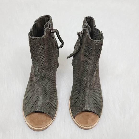 Toms Perforated Suede Peep Toe Majorka Bootie Heel - Picture 2 of 9